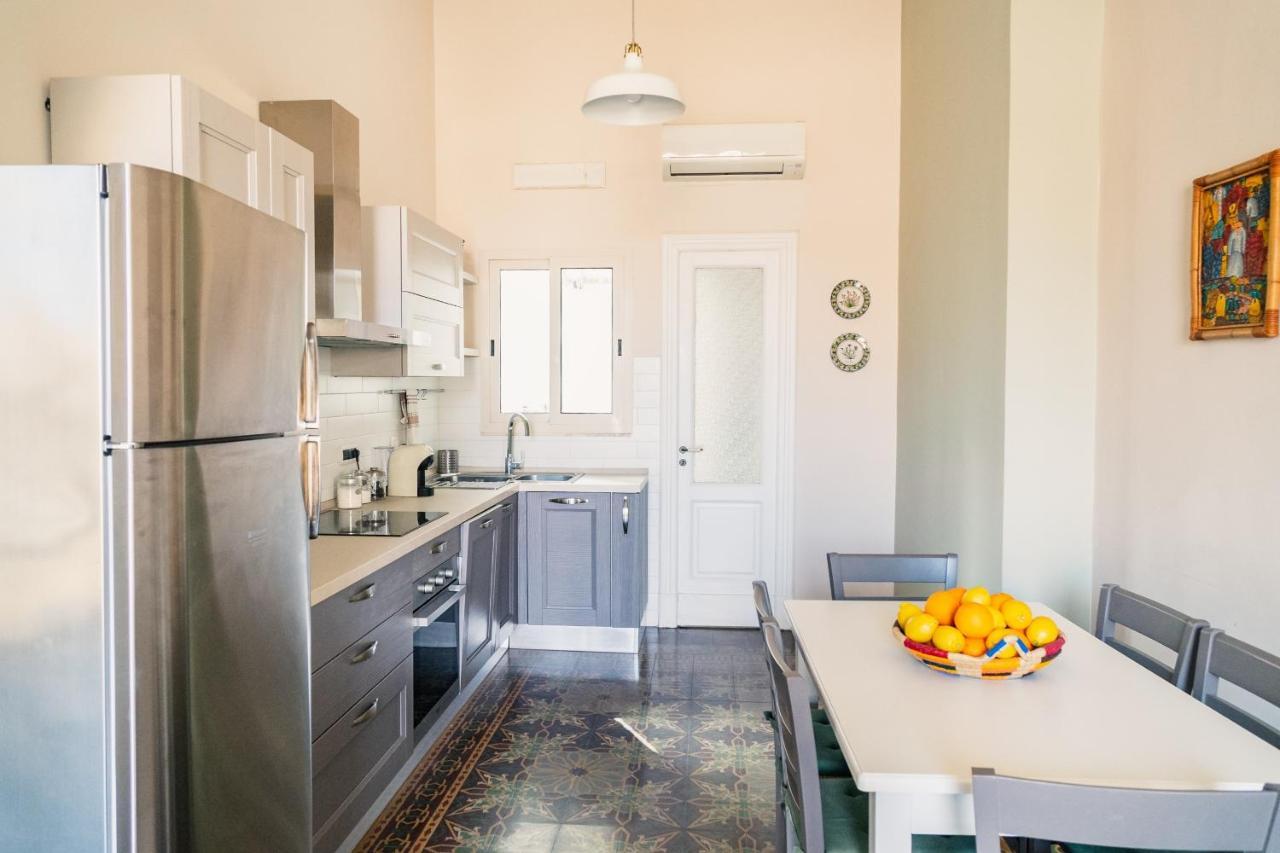 Le Grazie Apartment CTA Exterior foto